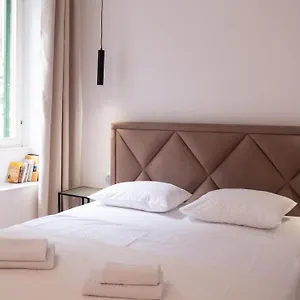 https://tower-square-apartments.splithotels.org