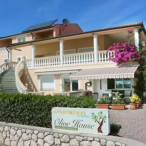 https://olive-house-simuni.hotelinzadar.com